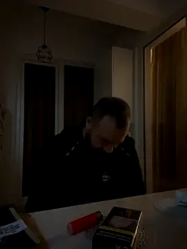 Snapshot of DavidMaros chatting on October 11, 4:33 am DavidMaros online show from October 11, 4:33 am