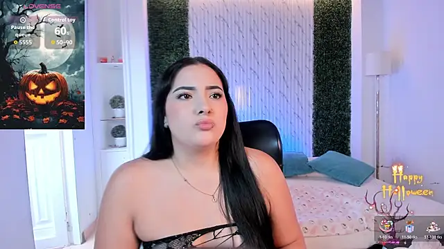 sofiacaramel online show from November 4, 3:00 pm