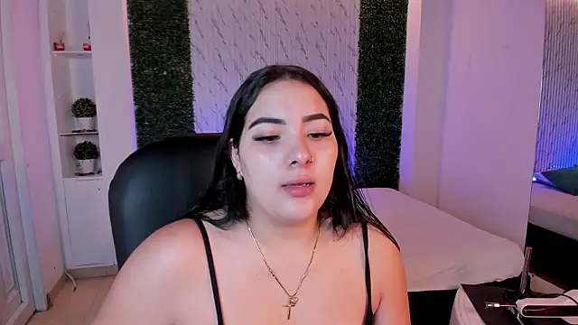 sofiacaramel online show from February 12, 11:05 am