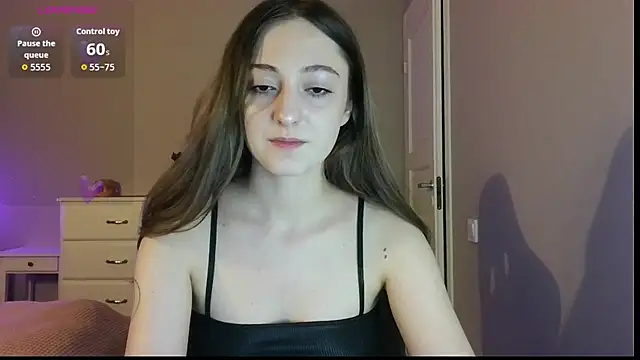 white liillyy online show from July 4, 8:26 pm