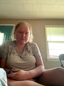 KadiSparkle online show from September 30, 9:42 pm