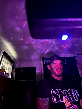 Snapshot of tyrek5051 chatting on October 19, 3:12 pm tyrek5051 online show from October 19, 3:12 pm