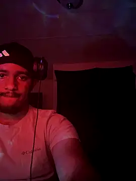 Snapshot of tyrek5051 chatting on October 27, 6:23 pm tyrek5051 online show from October 27, 6:23 pm