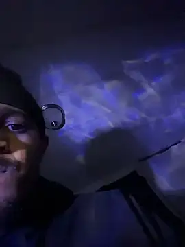 tyrek5051 online show from December 3, 12:51 am