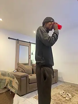 Snapshot of AllDayBbC chatting on April 29, 9:24 am AllDayBbC online show from April 29, 9:24 am