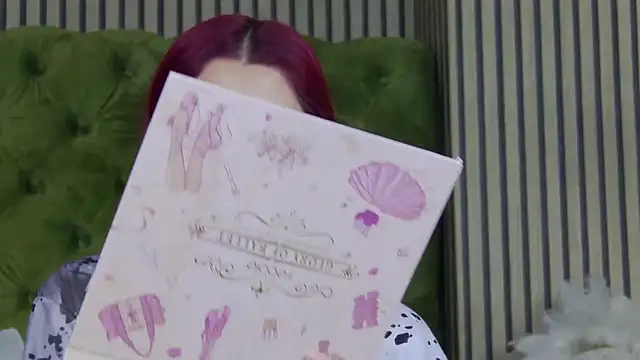 LunaHart online show from February 1, 12:37 pm