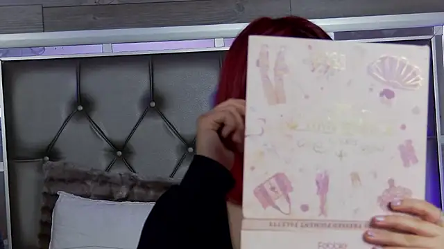 LunaHart online show from February 28, 6:14 am