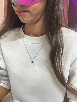 Snapshot of Desire_Zoya chatting on December 5, 2:58 pm Desire Zoya online show from December 5, 2:58 pm