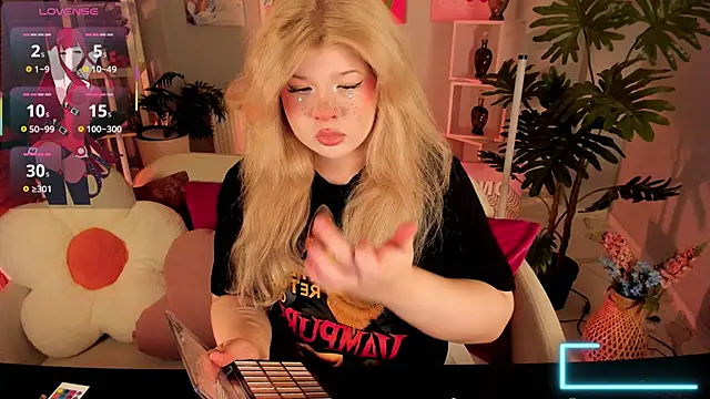 LilithNelson online show from November 8, 8:29 pm