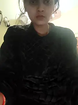 Snapshot of RAYI_Queen_2 chatting on October 30, 8:05 am RAYI Queen 2 online show from October 30, 8:05 am