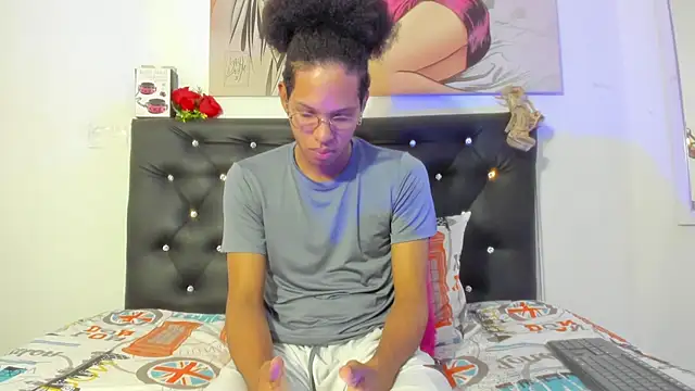 DEAMOL online show from March 12, 1:17 pm