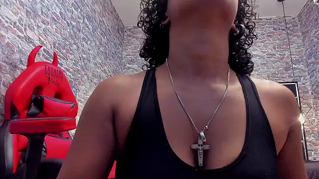 WILD FIREE  online show from February 23, 7:33 pm