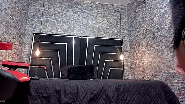 WILD FIREE  online show from March 23, 8:13 pm