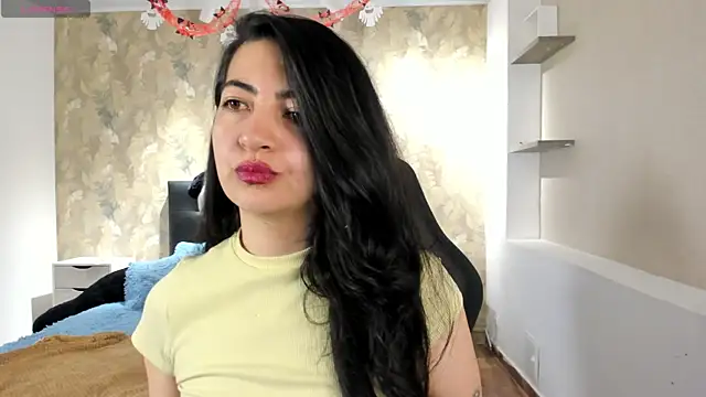 Snapshot of Saya_Amaretto1 chatting on October 20, 8:09 pm Saya Amaretto1 online show from October 20, 8:09 pm