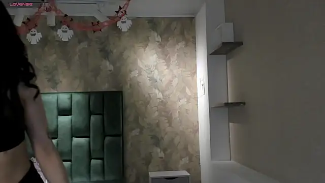 Saya Amaretto1 online show from October 24, 6:48 pm