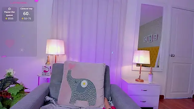 AuroraMiiller online show from October 7, 9:34 pm