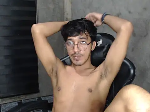 RowyCam online show from January 31, 7:11 pm