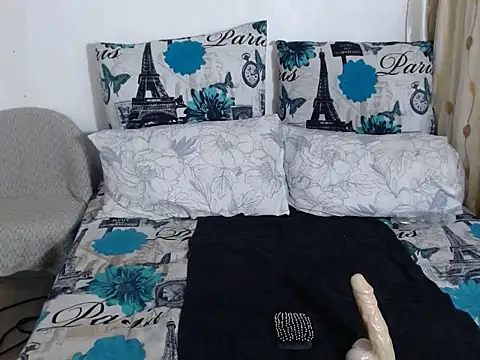 AfricanDoll15 online show from November 3, 8:21 pm