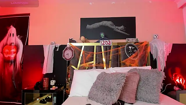 ScarletTorres online show from October 27, 5:39 pm