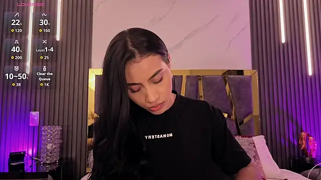 ScarletTorres online show from April 28, 6:24 pm