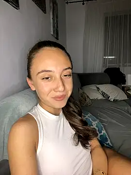 Snapshot of CristinaSww chatting on October 17, 6:32 pm CristinaSww online show from October 17, 6:32 pm