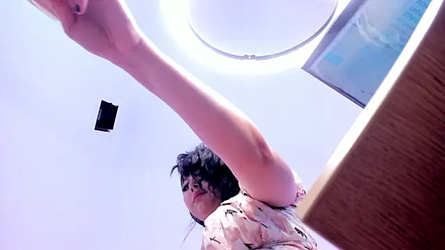 Snapshot of kitty_blueee chatting on September 27, 8:58 pm kitty blueee online show from September 27, 8:58 pm