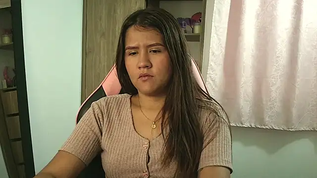 Oliviawatson1 online show from September 25, 12:53 pm