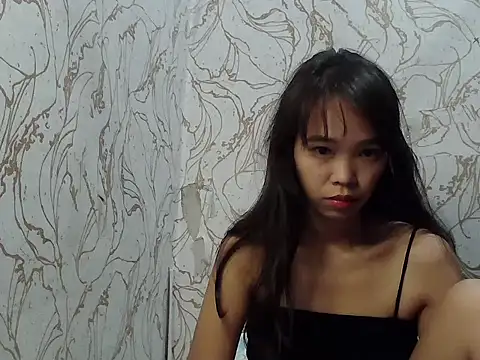 sweetdolly27 online show from July 19, 10:57 pm