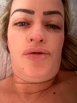 Alerquinasc online show from October 31, 12:06 pm