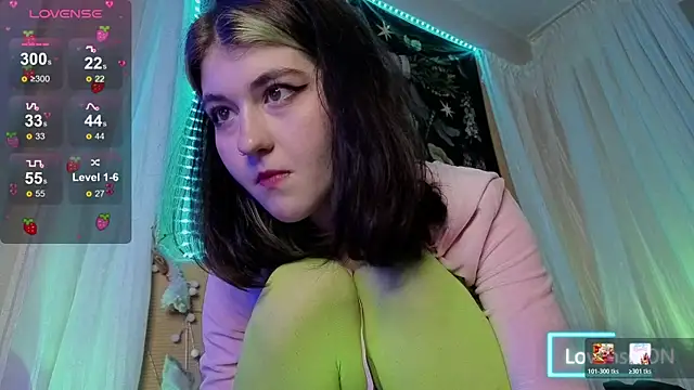 Snapshot of Miko_Meow chatting on June 1, 5:36 pm Miko Meow online show from June 1, 5:36 pm