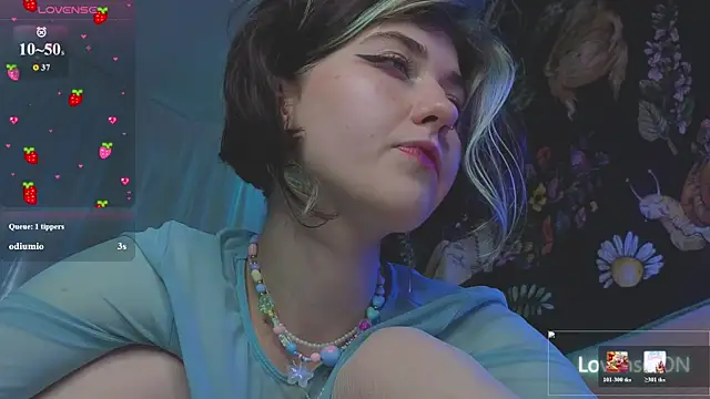 Snapshot of Miko_Meow chatting on July 5, 3:30 pm Miko Meow online show from July 5, 3:30 pm