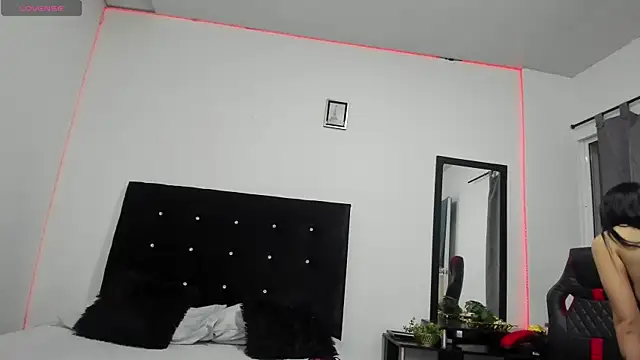 Snapshot of NicoleFletcher chatting on September 24, 10:40 am NicoleFletcher online show from September 24, 10:40 am