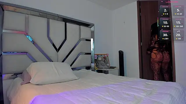 Michelle Ferrerr online show from January 17, 10:42 am