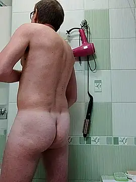 ExhibitPoll online show from September 14, 4:39 pm