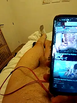 Snapshot of 32nsingle chatting on February 8, 1:58 pm 32nsingle online show from February 8, 1:58 pm