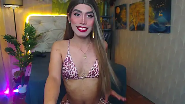 Snapshot of kimsaucycum chatting on September 12, 5:35 pm kimsaucycum online show from September 12, 5:35 pm