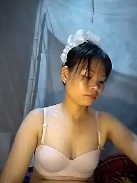 Snapshot of LinhNa999 chatting on October 3, 12:02 pm LinhNa999 online show from October 3, 12:02 pm