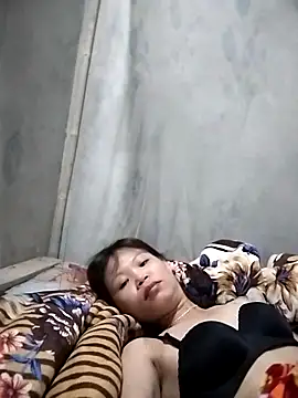 Snapshot of LinhNa999 chatting on November 2, 1:19 am LinhNa999 online show from November 2, 1:19 am