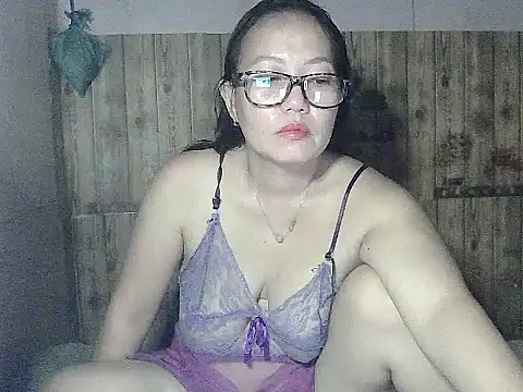 Pinay BigTits69 online show from December 18, 9:15 am