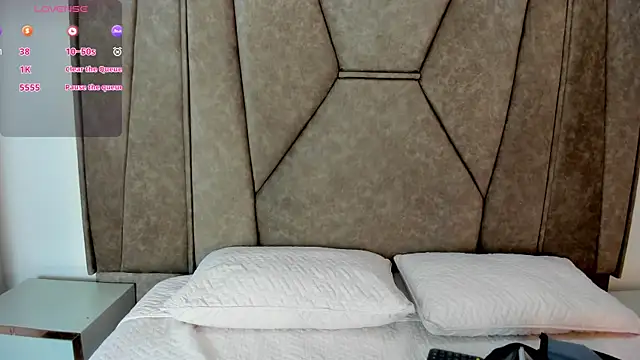 Snapshot of Isabela_Colins chatting on September 24, 11:57 am Isabela Colins online show from September 24, 11:57 am