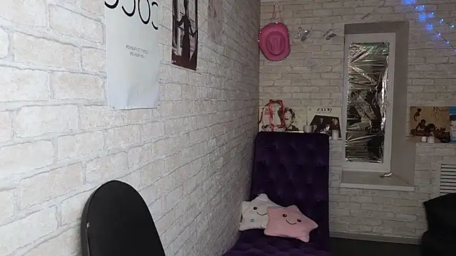 Eloisa Eliot online show from October 8, 2:47 pm