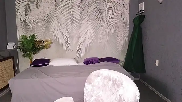 Eloisa Eliot online show from November 2, 3:14 pm