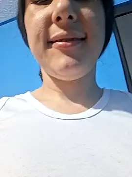 vaneza1999 online show from October 13, 8:20 pm