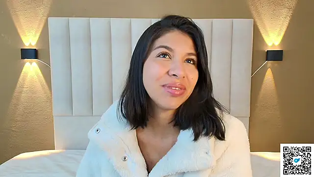 Snapshot of goddess_saori_ chatting on November 18, 1:00 am goddess saori online show from November 18, 1:00 am