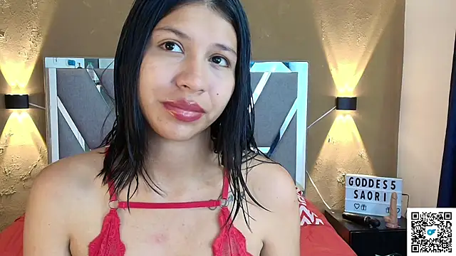 Snapshot of goddess_saori_ chatting on January 6, 12:36 am goddess saori online show from January 6, 12:36 am