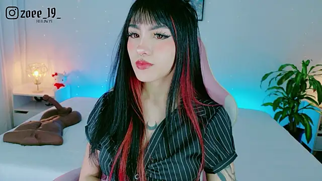 cuteezoe online show from April 12, 3:00 am