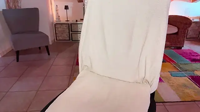 kyliebri online show from September 21, 12:51 pm