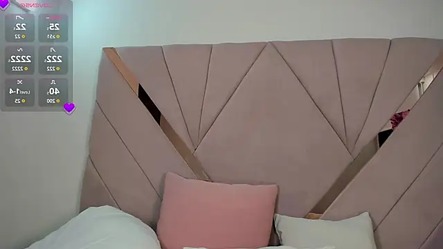 Snapshot of angel_dthroat3 chatting on October 8, 4:43 am angel dthroat3 online show from October 8, 4:43 am