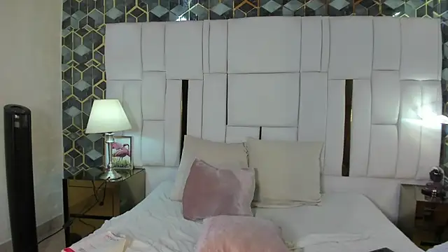 Snapshot of angel_dthroat3 chatting on October 30, 11:16 pm angel dthroat3 online show from October 30, 11:16 pm