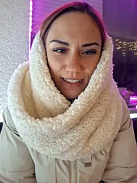 SlimBellaa online show from December 20, 10:28 pm